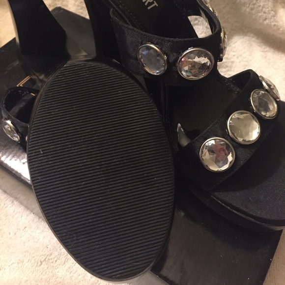 Colin Stuart black backless pumps - Picture 8 of 8